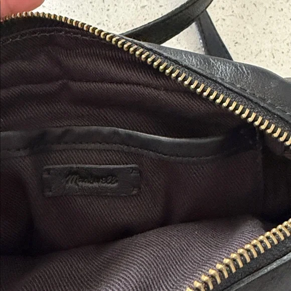 Madewell Transport Puff Black Leather Crossbody Camera Bag - Picture 9 of 9